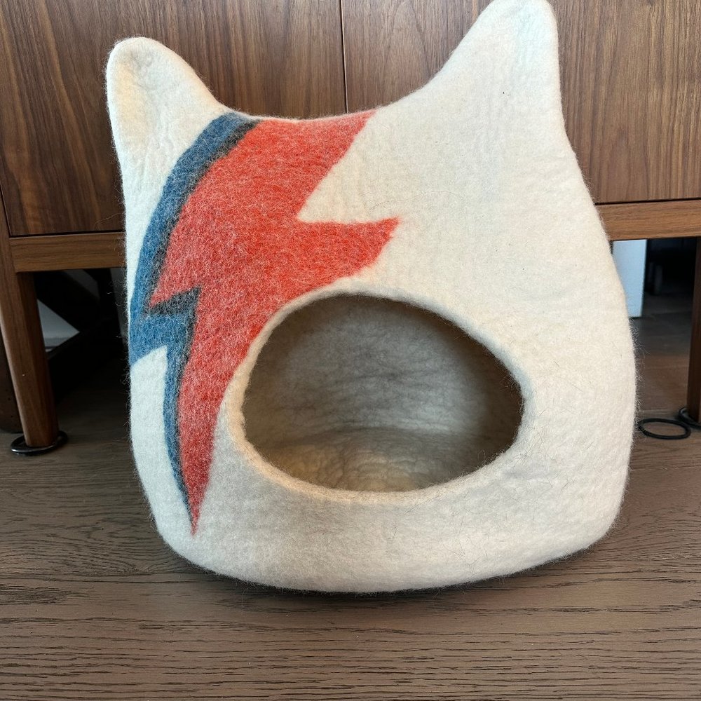 Ziggy Cat Bed